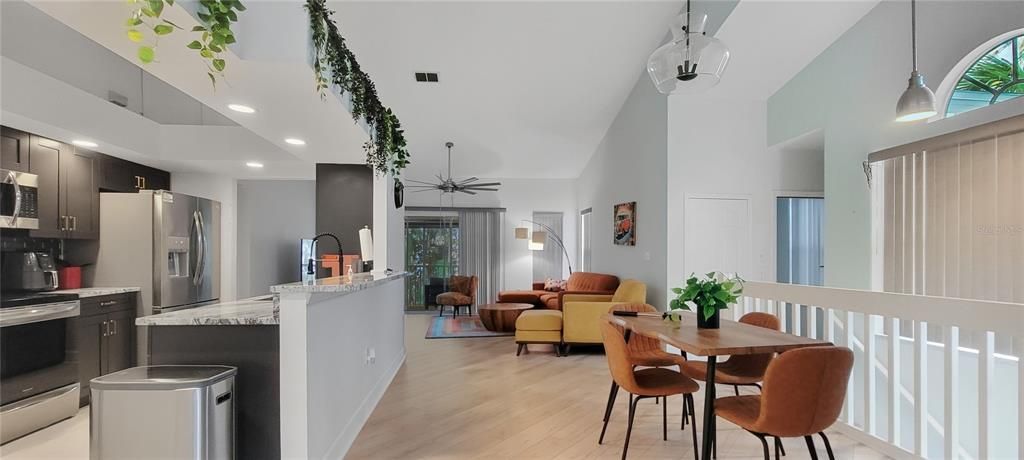 出租: $1,800 (3 贝兹, 2 浴室, 1314 平方英尺)