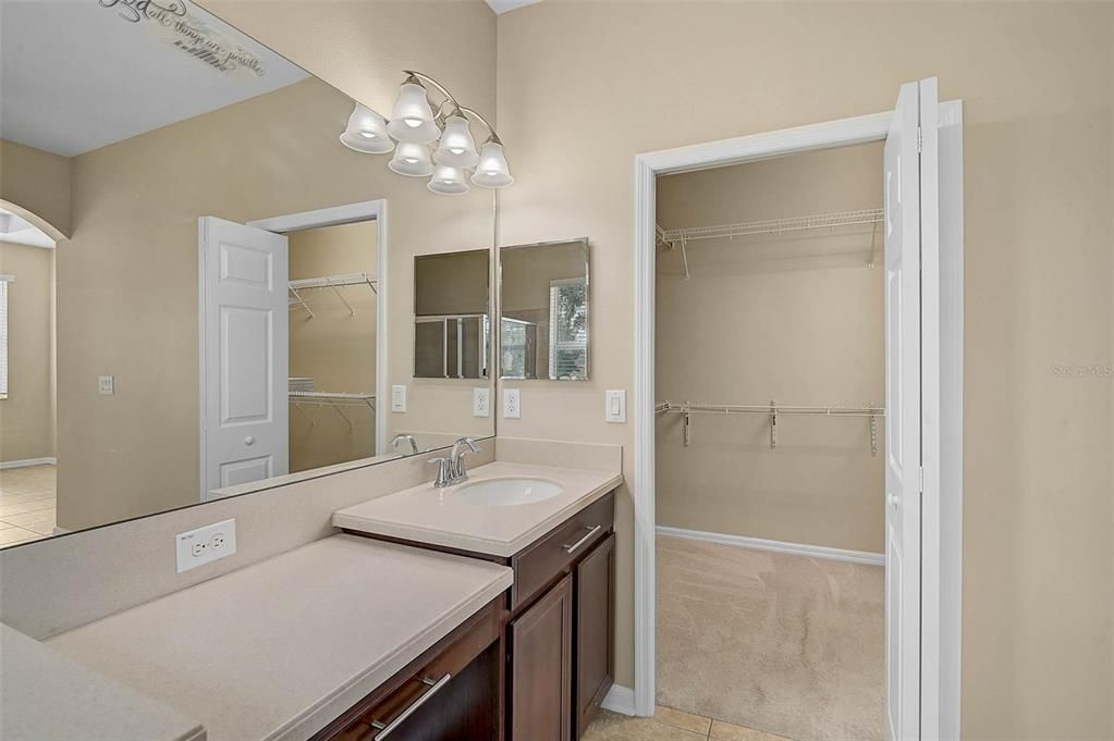 For Sale: $400,000 (3 beds, 2 baths, 2042 Square Feet)