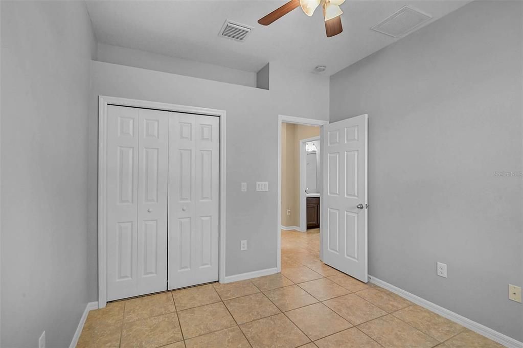For Sale: $400,000 (3 beds, 2 baths, 2042 Square Feet)