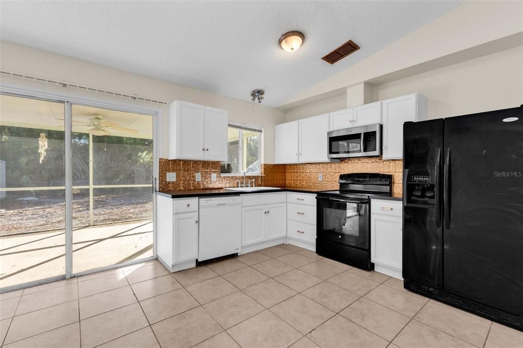 En Venta: $192,000 (2 camas, 2 baños, 1050 Pies cuadrados)