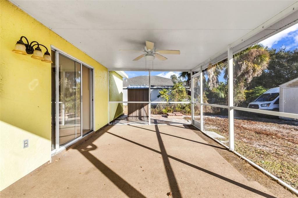 En Venta: $192,000 (2 camas, 2 baños, 1050 Pies cuadrados)