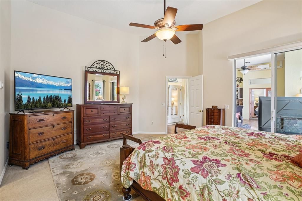 En Venta: $925,000 (3 camas, 3 baños, 3367 Pies cuadrados)