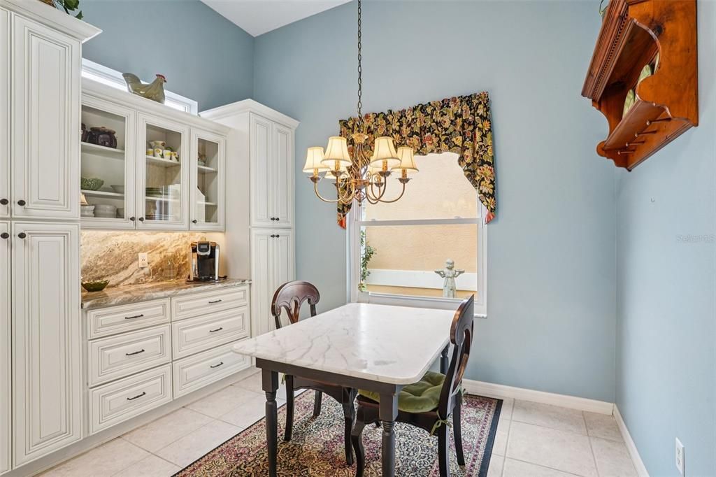 En Venta: $925,000 (3 camas, 3 baños, 3367 Pies cuadrados)