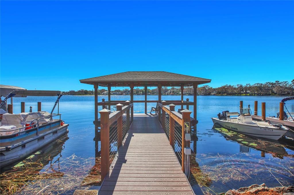 For Sale: $199,000 (1 beds, 1 baths, 645 Square Feet)