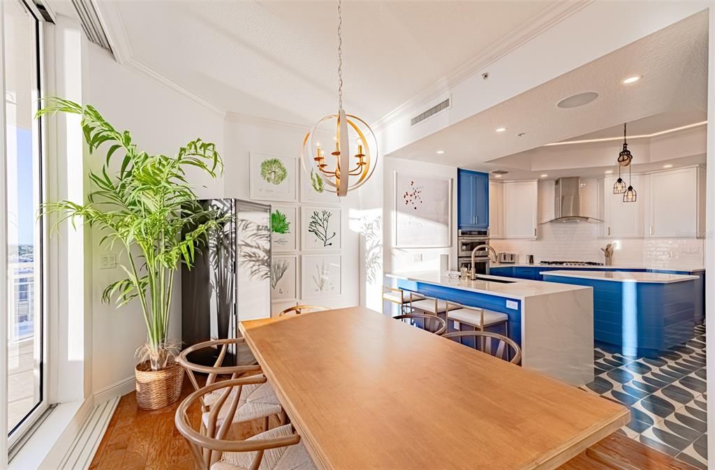 出租: $35,000 (3 贝兹, 3 浴室, 3302 平方英尺)