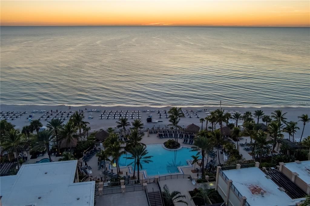 出租: $35,000 (3 贝兹, 3 浴室, 3302 平方英尺)