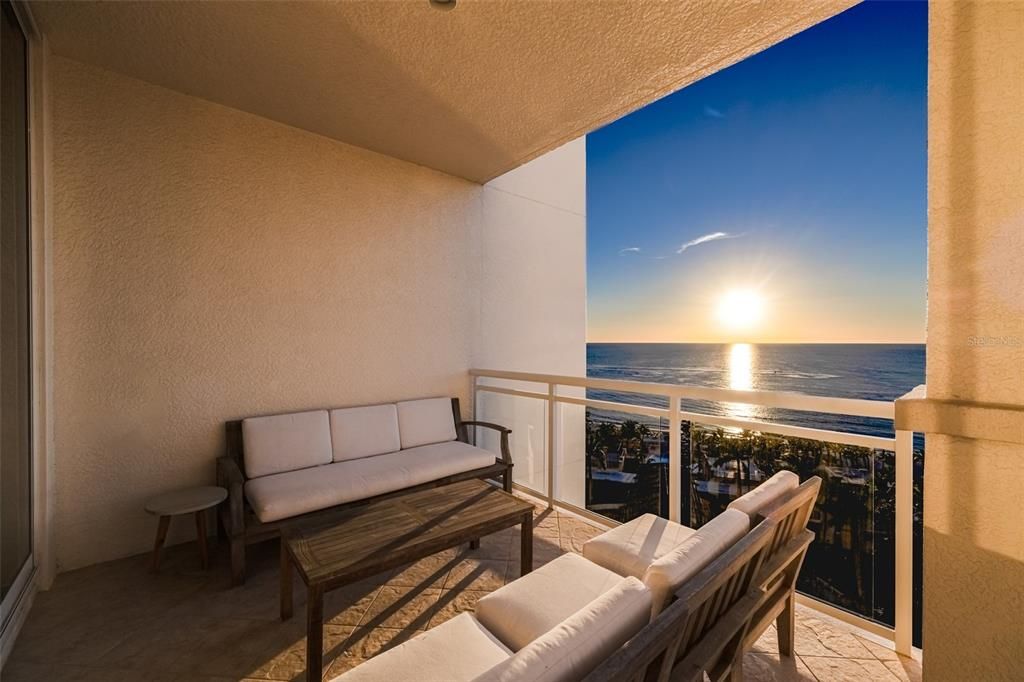 出租: $35,000 (3 贝兹, 3 浴室, 3302 平方英尺)