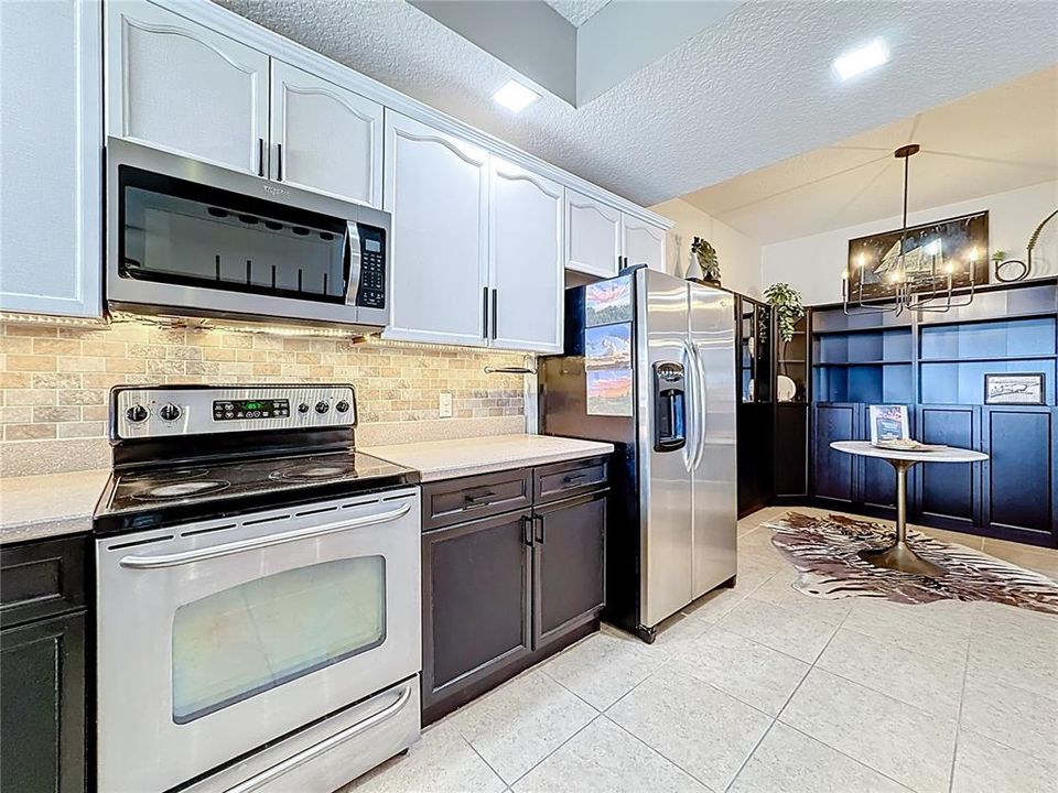 На продажу: $390,000 (3 спален, 2 ванн, 2260 Квадратных фут)