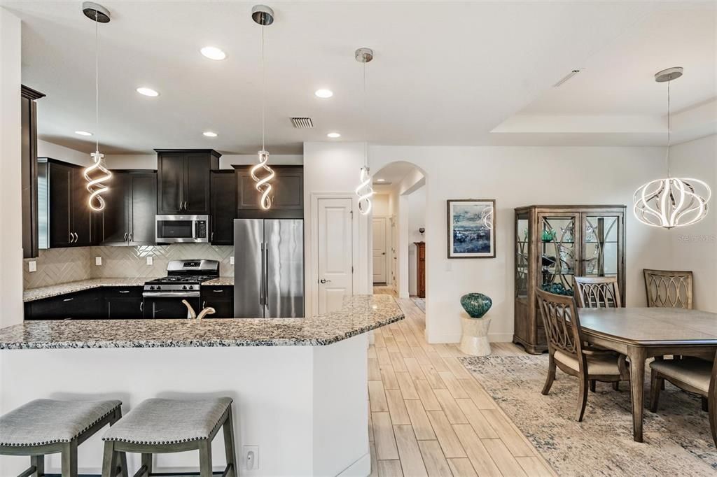 Active With Contract: $525,000 (2 beds, 2 baths, 1689 Square Feet)