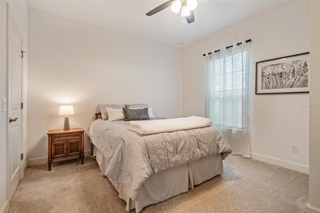 Active With Contract: $525,000 (2 beds, 2 baths, 1689 Square Feet)