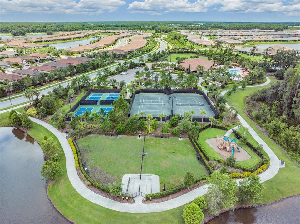 Active With Contract: $525,000 (2 beds, 2 baths, 1689 Square Feet)