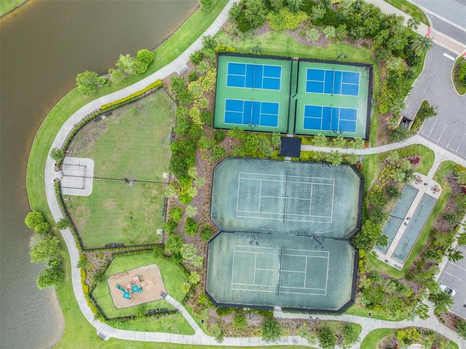 Active With Contract: $525,000 (2 beds, 2 baths, 1689 Square Feet)