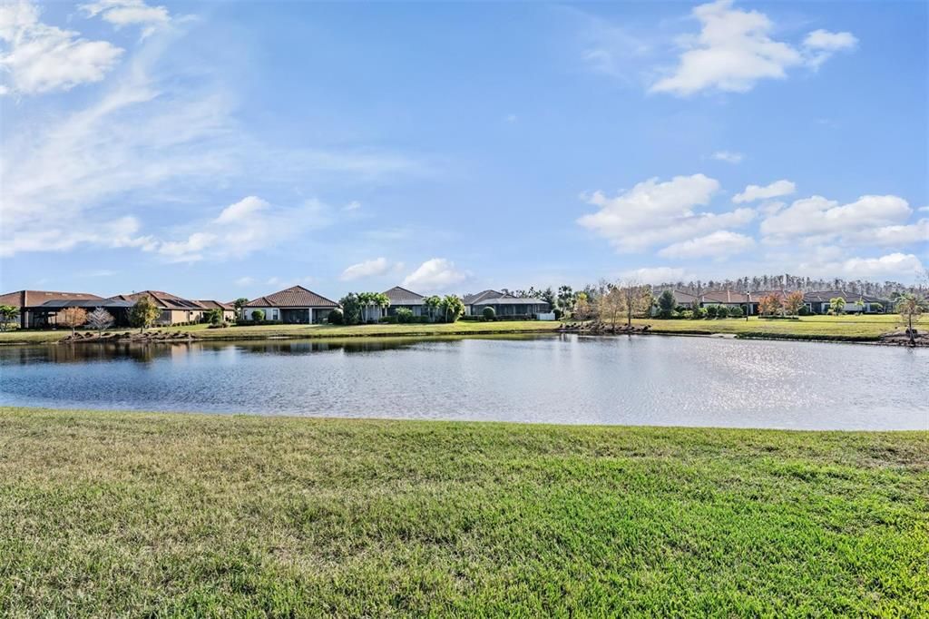 Active With Contract: $525,000 (2 beds, 2 baths, 1689 Square Feet)