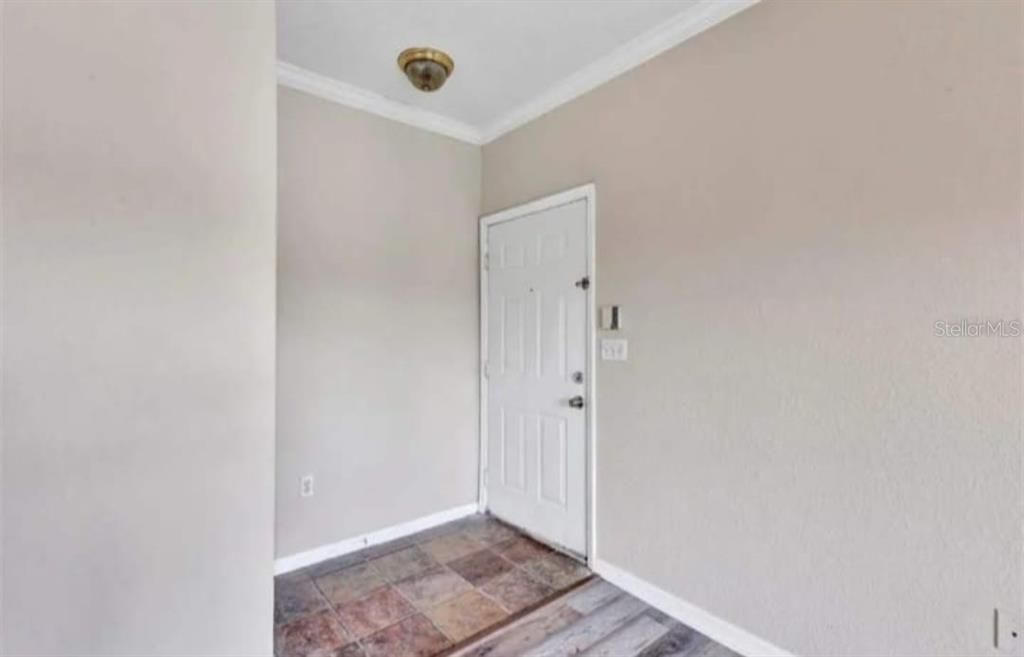 For Rent: $1,350 (1 beds, 1 baths, 768 Square Feet)