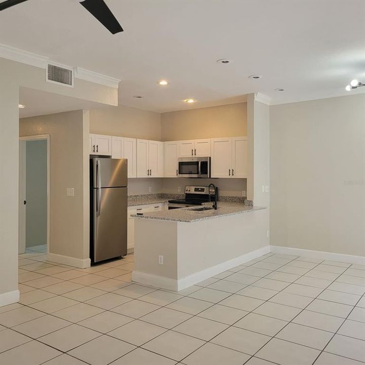 En Renta: $2,350 (4 camas, 2 baños, 1733 Pies cuadrados)