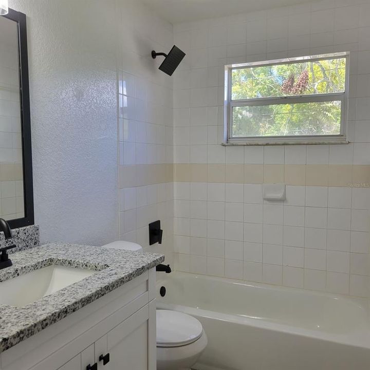 En Renta: $2,350 (4 camas, 2 baños, 1733 Pies cuadrados)