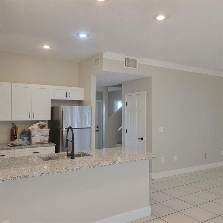 En Renta: $2,350 (4 camas, 2 baños, 1733 Pies cuadrados)