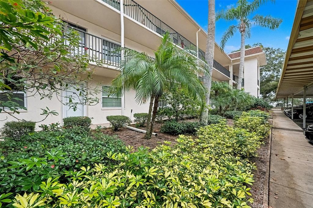 For Sale: $200,000 (2 beds, 2 baths, 1118 Square Feet)