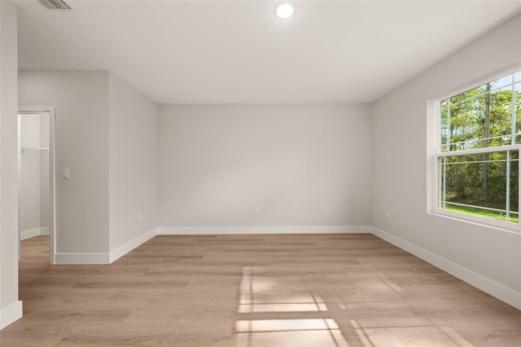 En Venta: $299,900 (4 camas, 2 baños, 1759 Pies cuadrados)