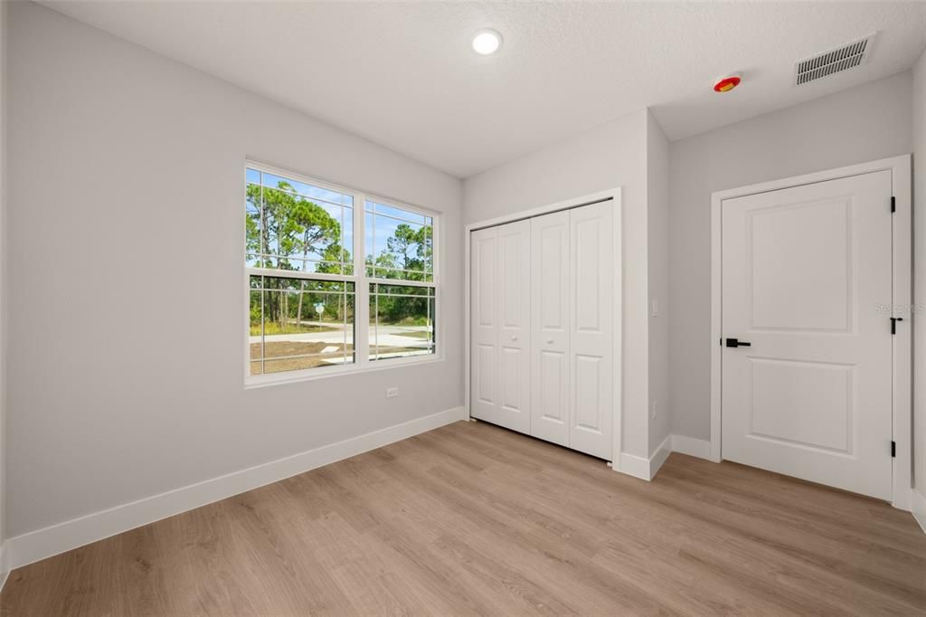 En Venta: $299,900 (4 camas, 2 baños, 1759 Pies cuadrados)