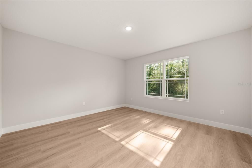 En Venta: $299,900 (4 camas, 2 baños, 1759 Pies cuadrados)