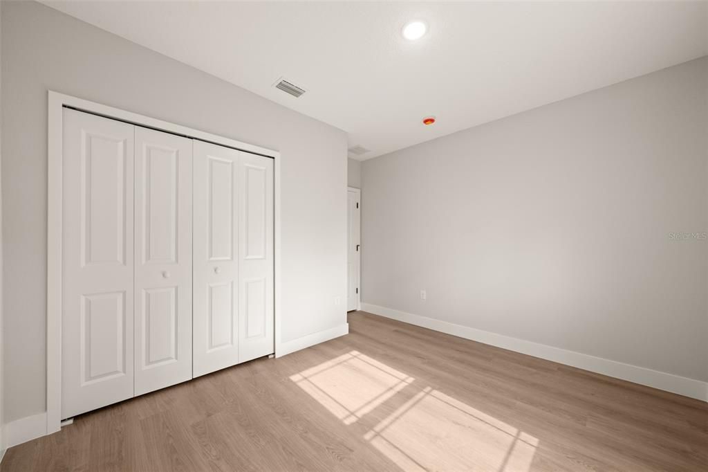 En Venta: $299,900 (4 camas, 2 baños, 1759 Pies cuadrados)