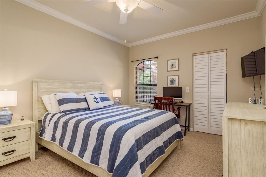 出租: $1,800 (2 贝兹, 2 浴室, 1155 平方英尺)