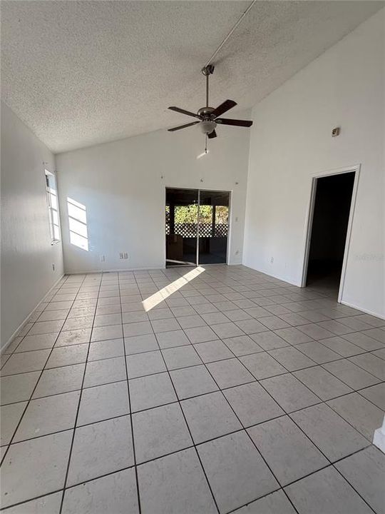 For Rent: $2,000 (2 beds, 2 baths, 1170 Square Feet)