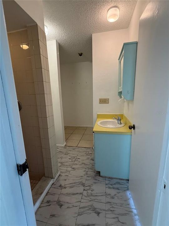 For Rent: $2,000 (2 beds, 2 baths, 1170 Square Feet)