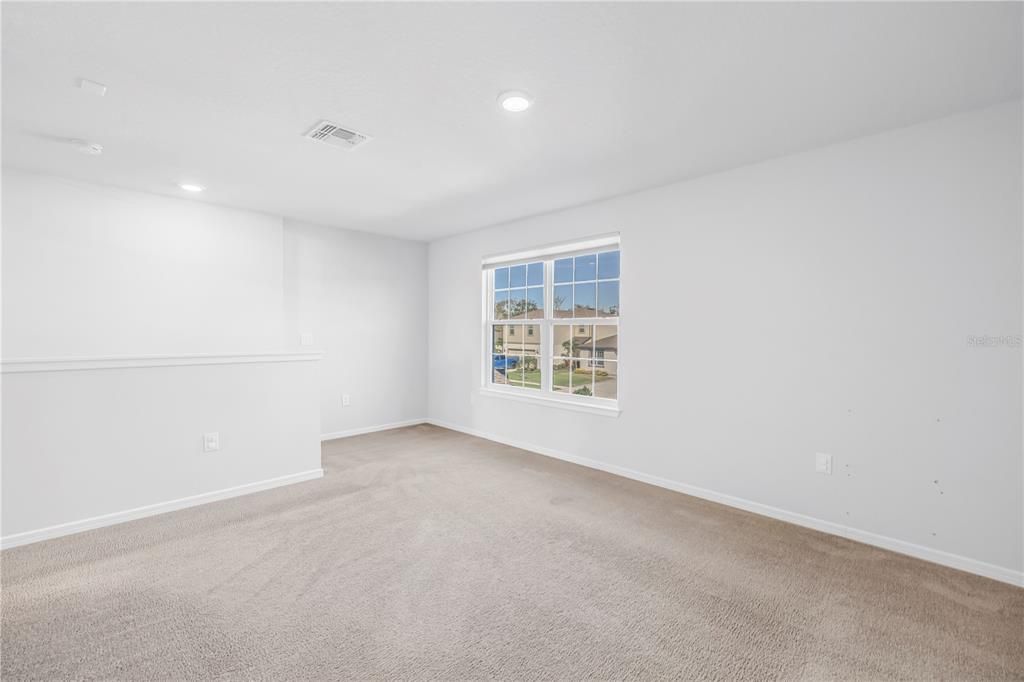 For Rent: $3,200 (4 beds, 3 baths, 2194 Square Feet)