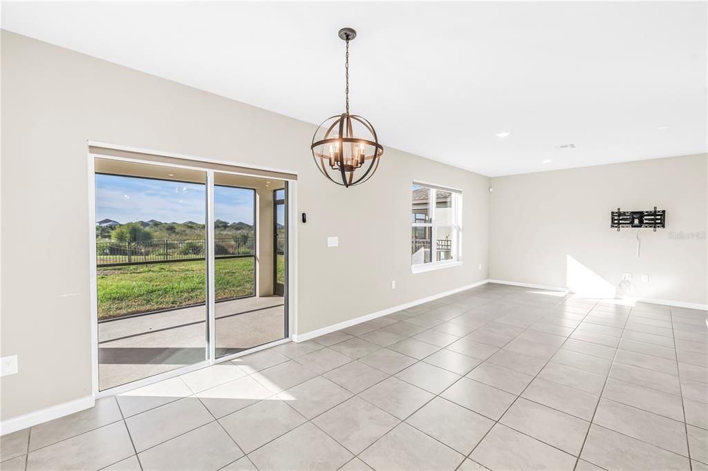 For Rent: $3,200 (4 beds, 3 baths, 2194 Square Feet)