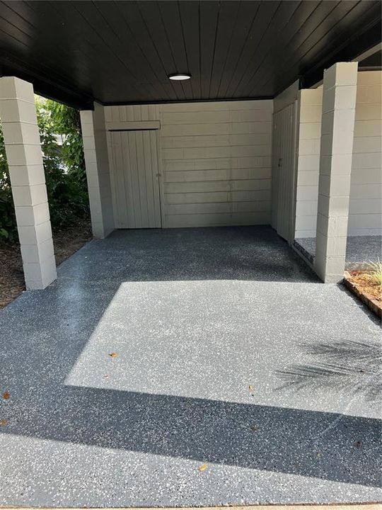 For Sale: $310,000 (2 beds, 1 baths, 852 Square Feet)