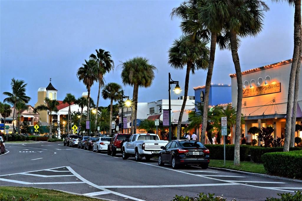 出租: $12,000 (2 贝兹, 2 浴室, 1456 平方英尺)