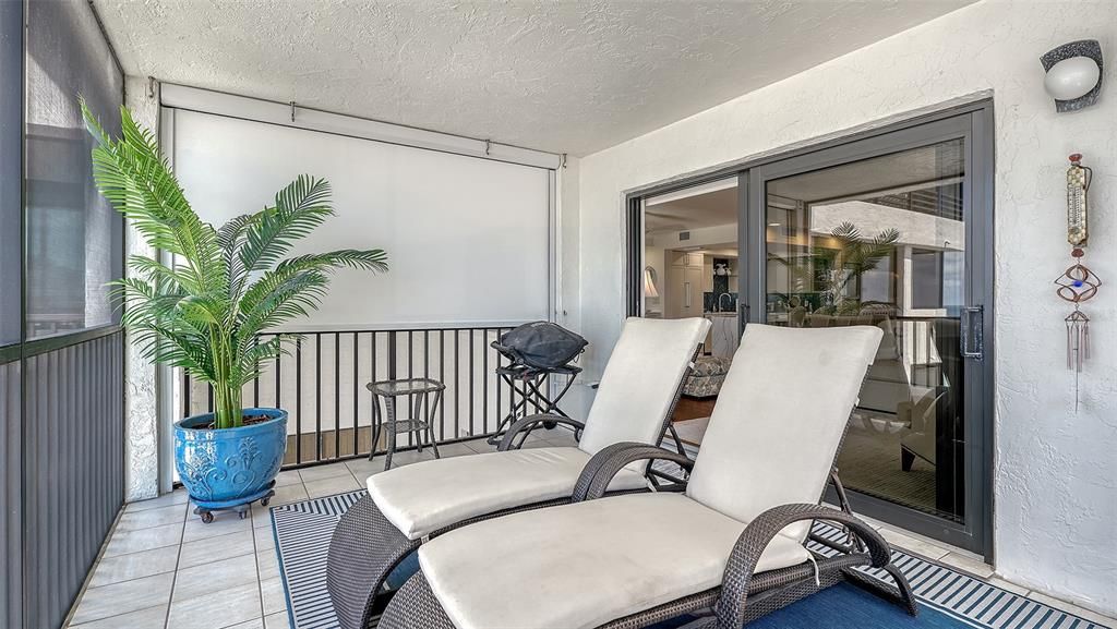 出租: $12,000 (2 贝兹, 2 浴室, 1456 平方英尺)