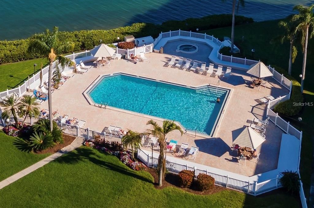 En Venta: $399,500 (2 camas, 2 baños, 1050 Pies cuadrados)