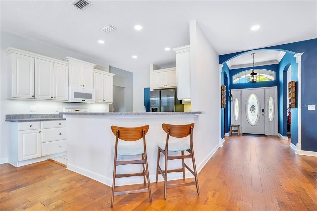 待售: $915,000 (6 贝兹, 4 浴室, 3852 平方英尺)