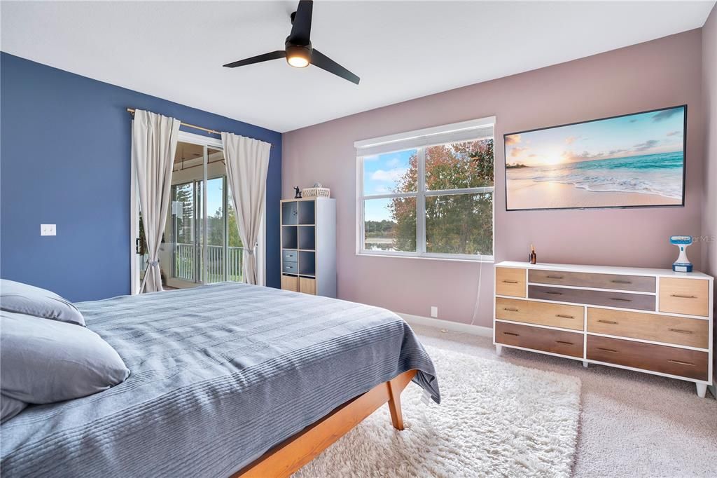 待售: $915,000 (6 贝兹, 4 浴室, 3852 平方英尺)