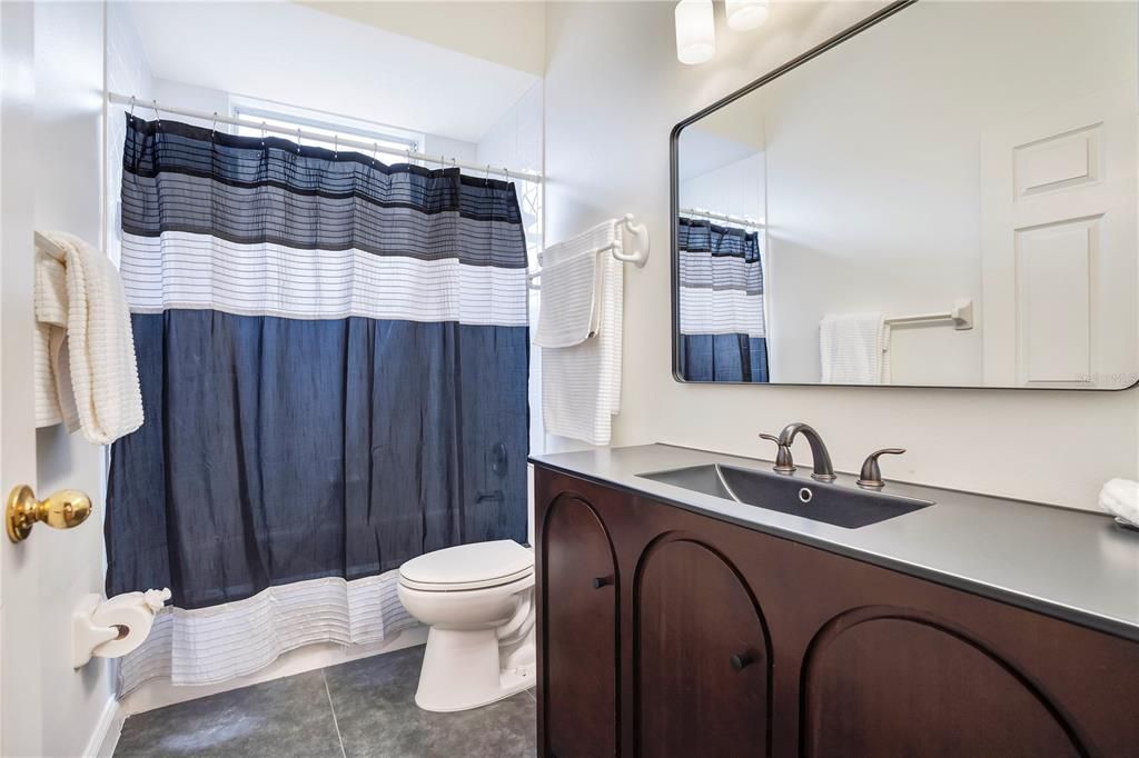 待售: $915,000 (6 贝兹, 4 浴室, 3852 平方英尺)