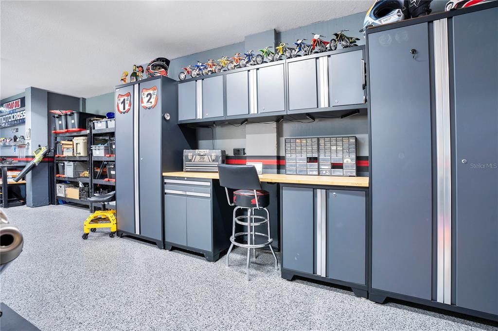 待售: $915,000 (6 贝兹, 4 浴室, 3852 平方英尺)