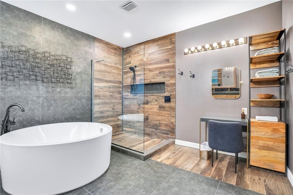 待售: $915,000 (6 贝兹, 4 浴室, 3852 平方英尺)