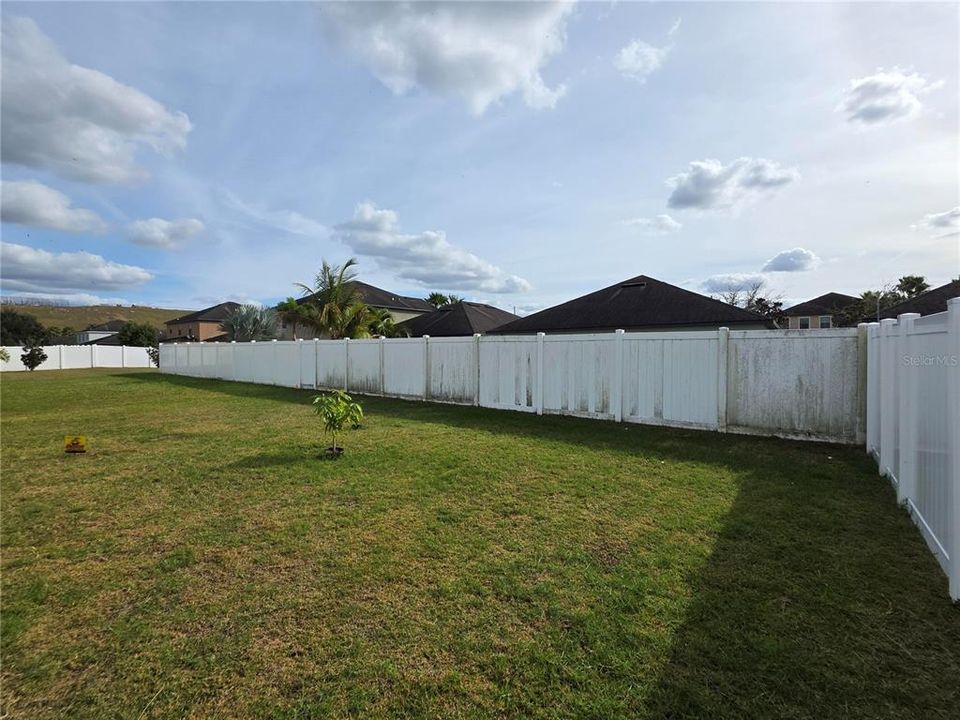 For Sale: $299,000 (3 beds, 2 baths, 2033 Square Feet)