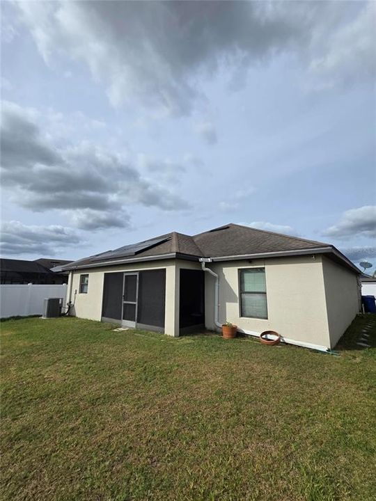 For Sale: $299,000 (3 beds, 2 baths, 2033 Square Feet)