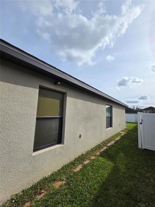 For Sale: $299,000 (3 beds, 2 baths, 2033 Square Feet)