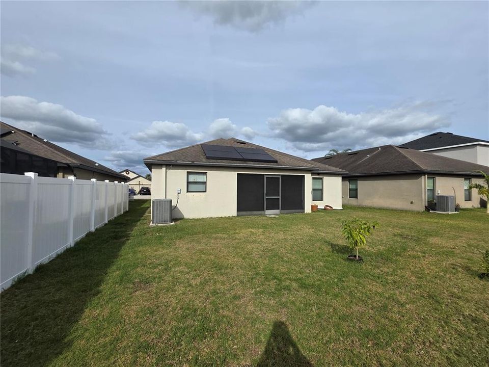 For Sale: $299,000 (3 beds, 2 baths, 2033 Square Feet)