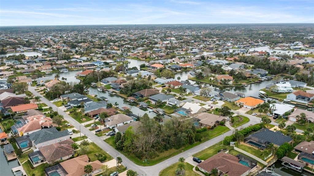 待售: $175,000 (0.36 acres)