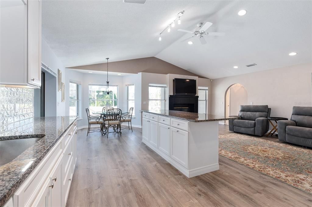 For Sale: $629,000 (4 beds, 2 baths, 2843 Square Feet)