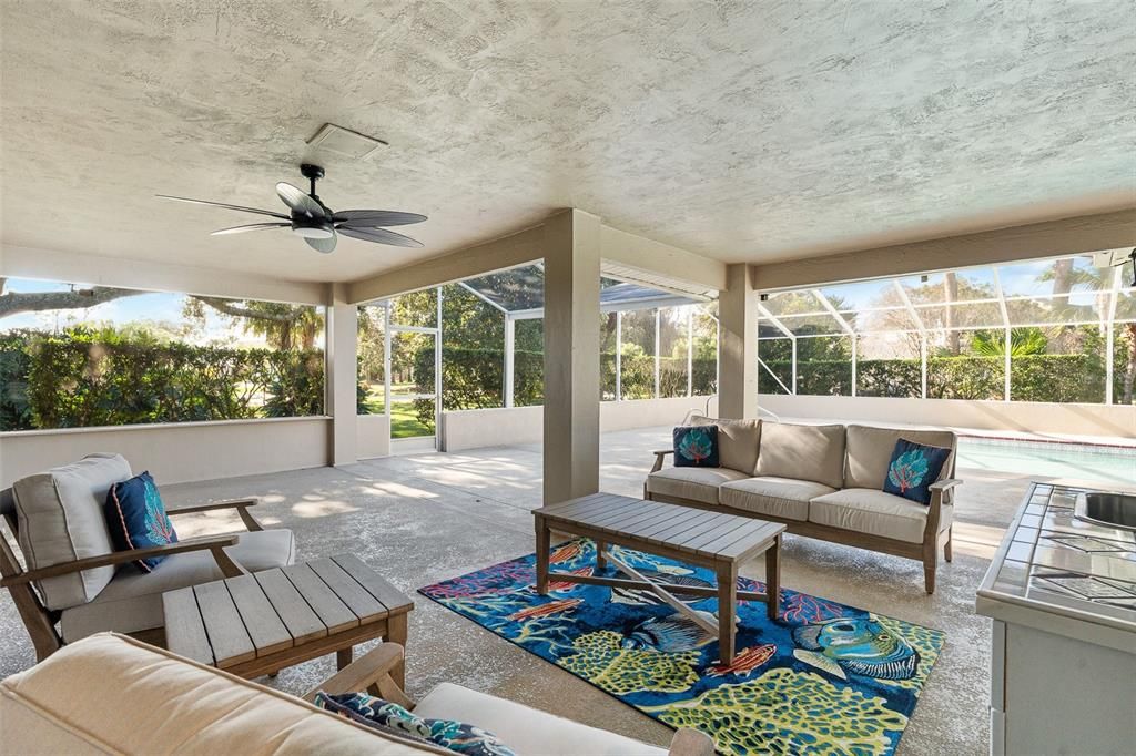 For Sale: $629,000 (4 beds, 2 baths, 2843 Square Feet)