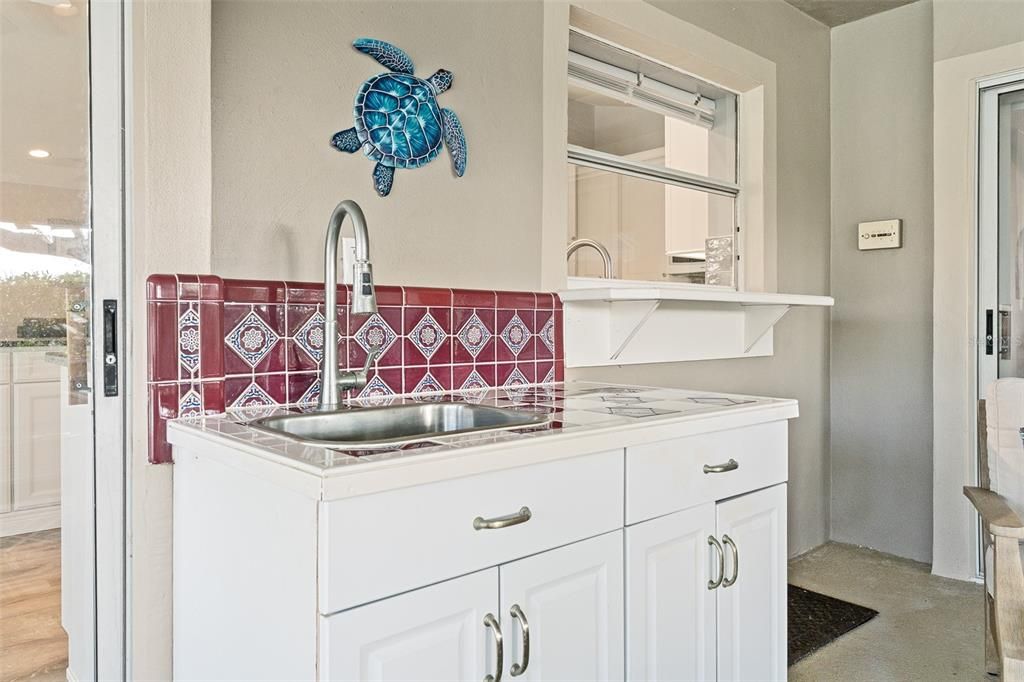 For Sale: $629,000 (4 beds, 2 baths, 2843 Square Feet)