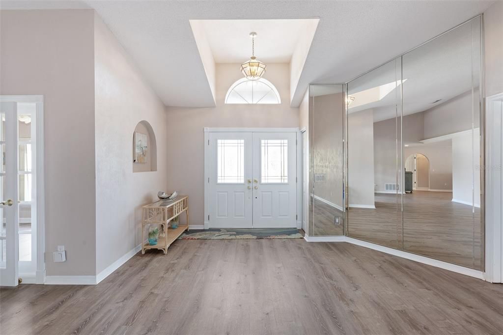 For Sale: $629,000 (4 beds, 2 baths, 2843 Square Feet)