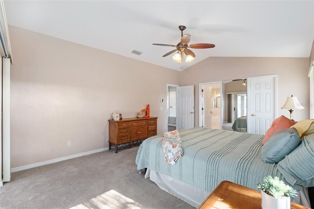 For Sale: $629,000 (4 beds, 2 baths, 2843 Square Feet)